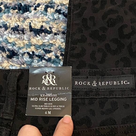 Rock & Republic Got Flocked Kashniere Leggings 4 - Picture 8 of 16